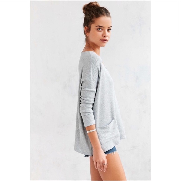 ❌SOLD❌Urban Outfitters BDG Mia Pullover Sweater - Picture 3 of 9